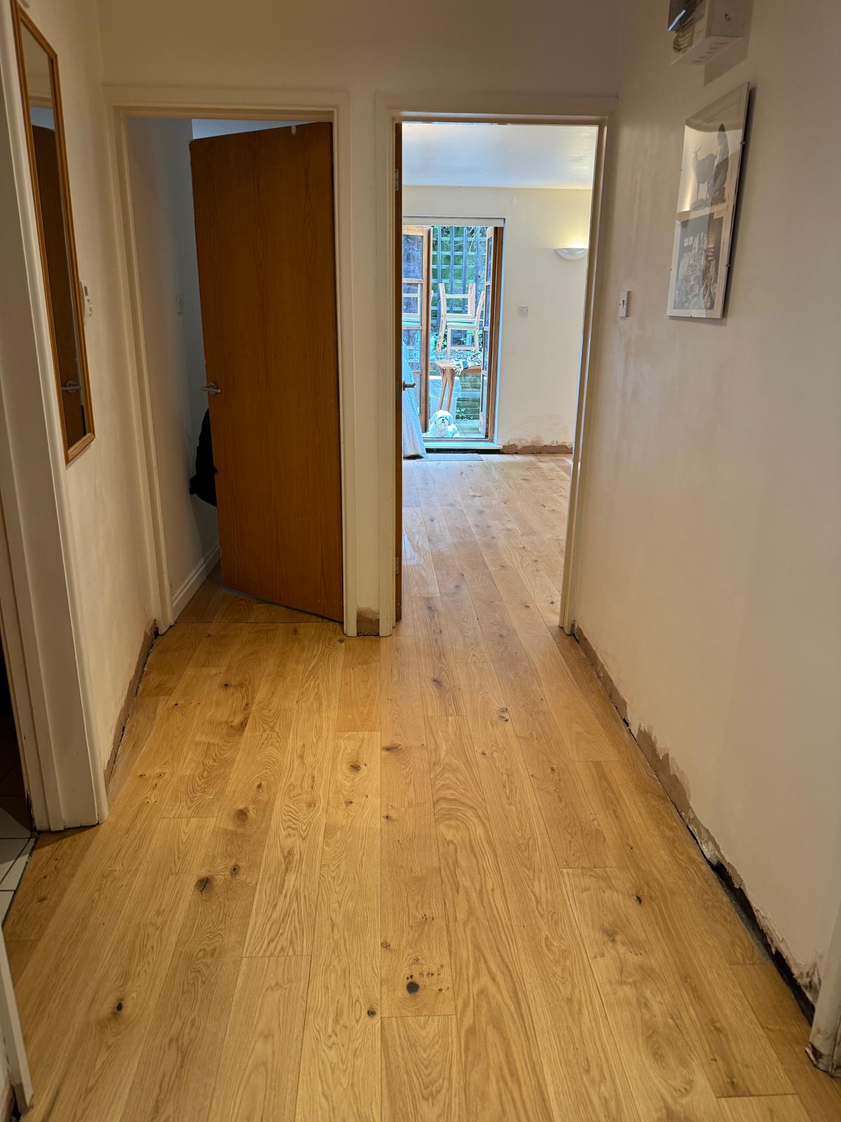 continous floor fitting with no threshold